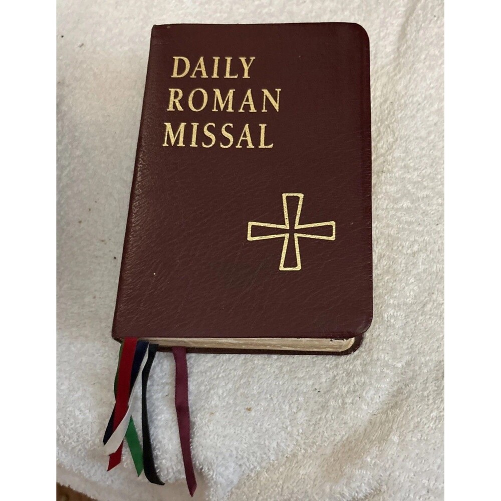 Daily Roman Missal BondedLeather 1998 4th Edition Social with ribbons Vintage